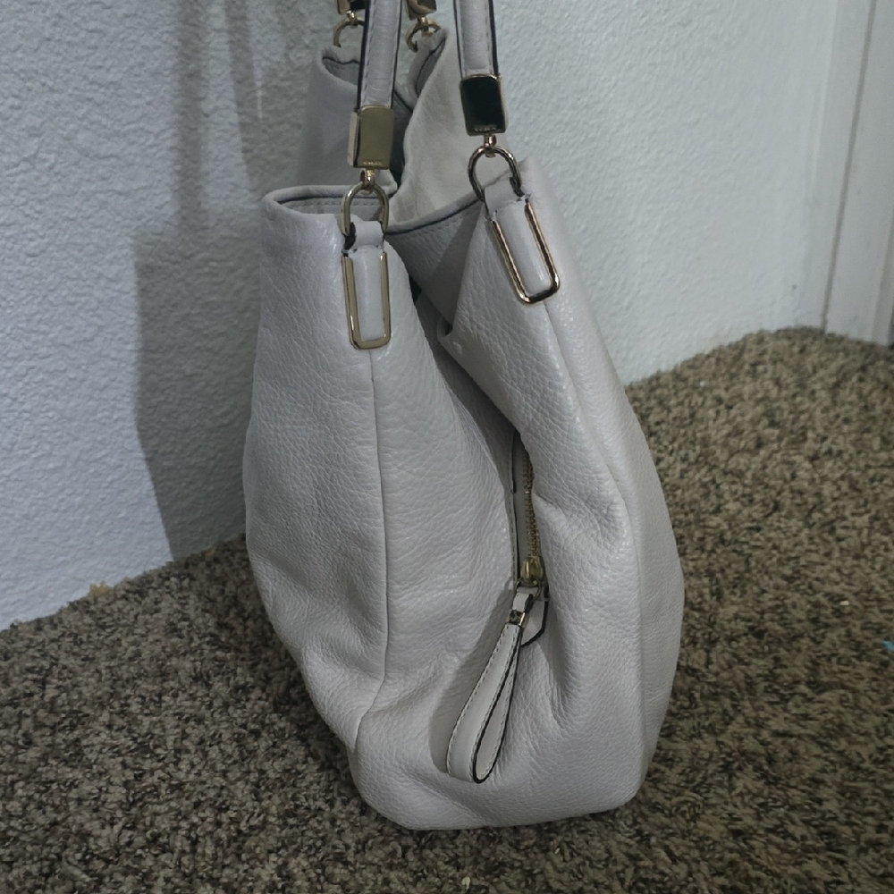 Coach 2013 White & Gold Hardware Hobo Leather Medium Tote (EUC)(LIKE NEW)✨️🤍✨️ - Picture 6 of 14